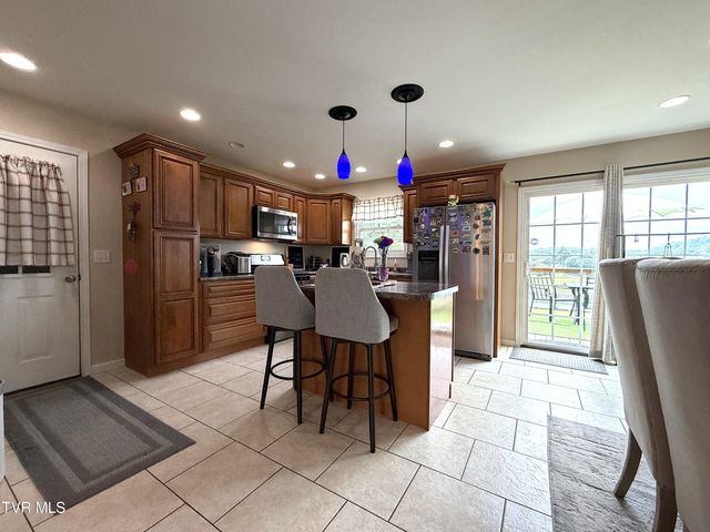 253 Ramblin Road, Newport, TN 37821
