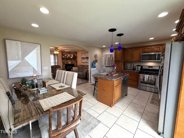 253 Ramblin Road, Newport, TN 37821