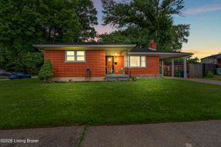 2400 Elkhorn Ln, Louisville, KY 40216