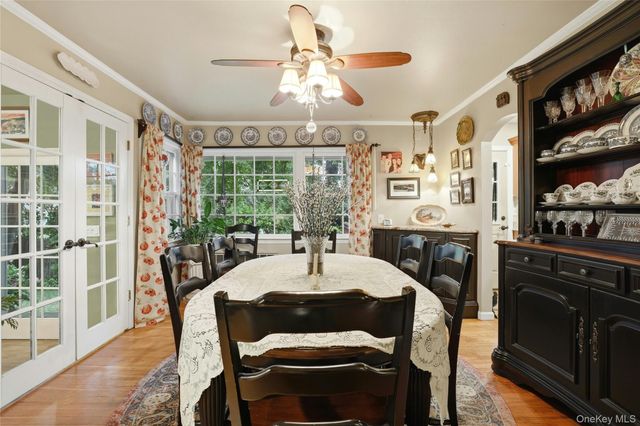73 Cove Road, Huntington, NY 11743