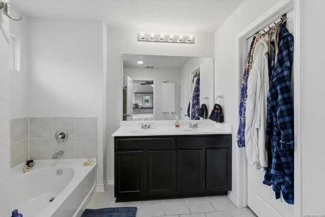 13515 AILEY KNL, San Antonio, TX 78254