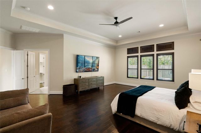 7 Valley Cottage Place, Spring, TX 77389