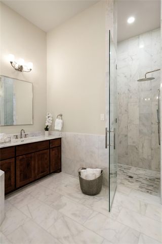 7 Valley Cottage Place, Spring, TX 77389