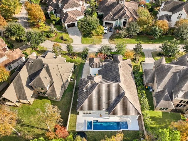 7 Valley Cottage Place, Spring, TX 77389