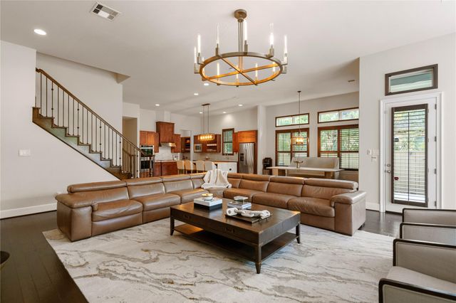 7 Valley Cottage Place, Spring, TX 77389