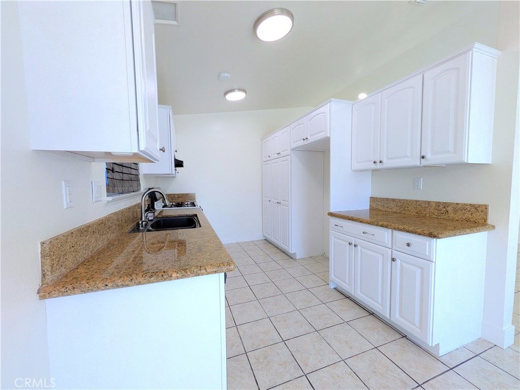 Image 8 of property listing at 13842 Caspian, Moreno Valley, CA 92553