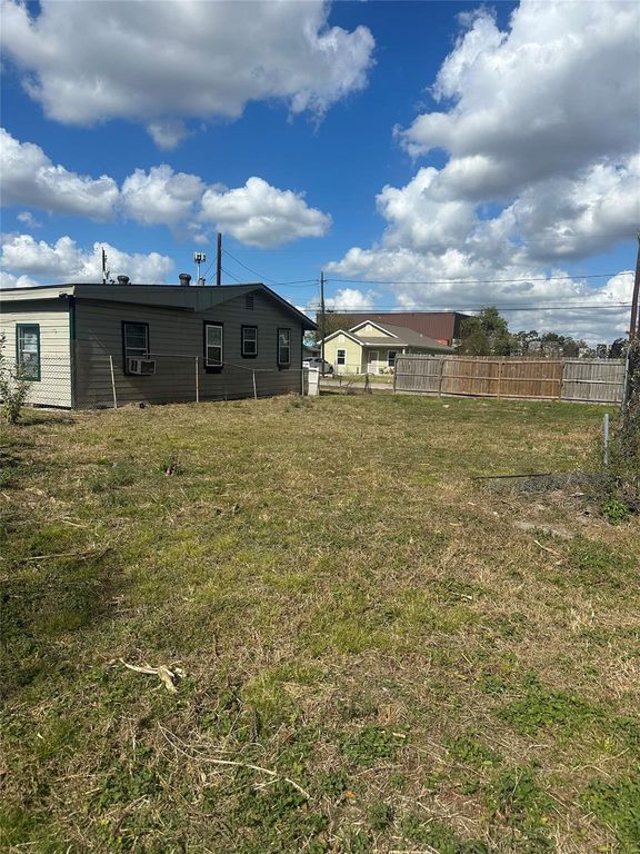 8034 Safebuy Street, Houston, TX 77028