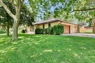 N77W14888 Wood View DRIVE, Menomonee Falls, WI 53051