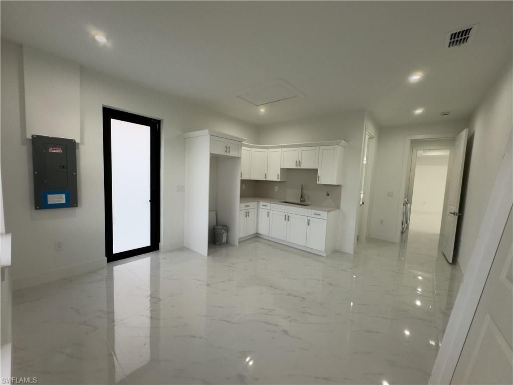4009 33RD ST SW, LEHIGH ACRES, FL 33976 — photo 3