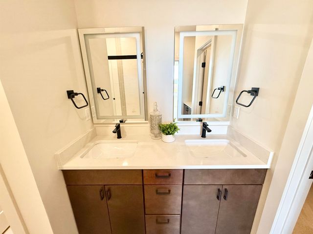 2623 S Willow Oak ST, Wichita, KS 67230