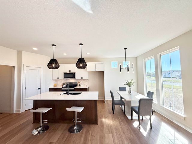 2623 S Willow Oak ST, Wichita, KS 67230