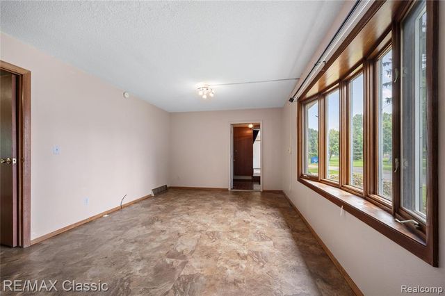 594 Maple Vista Street, Imlay City, MI 48444