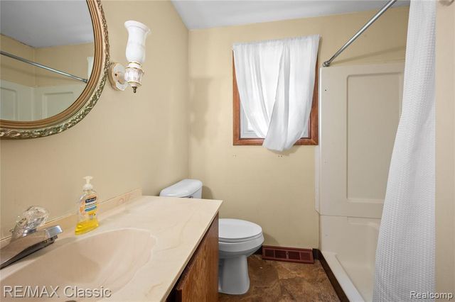 594 Maple Vista Street, Imlay City, MI 48444