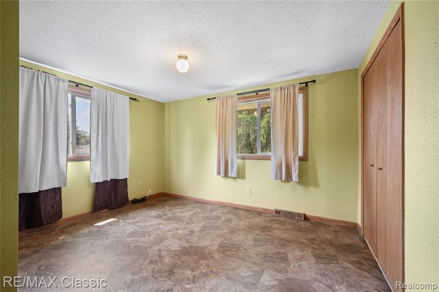 594 Maple Vista Street, Imlay City, MI 48444