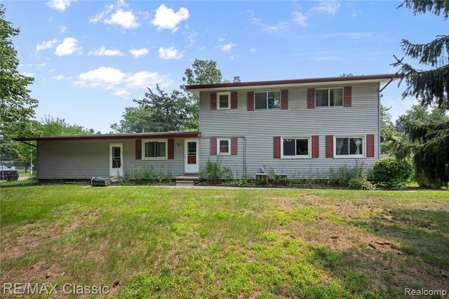 594 Maple Vista Street, Imlay City, MI 48444