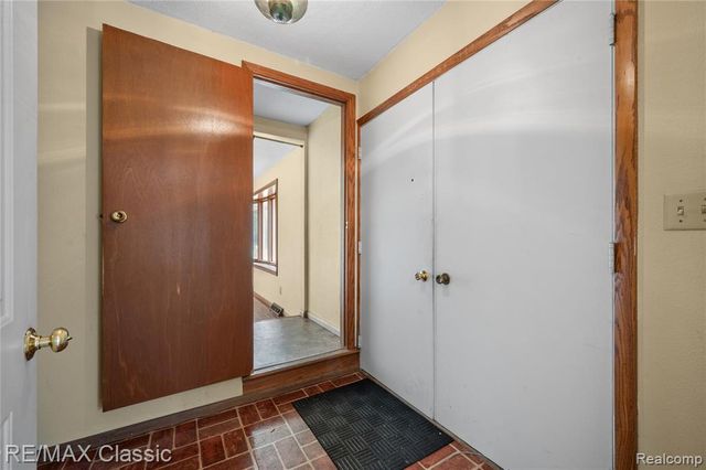 594 Maple Vista Street, Imlay City, MI 48444