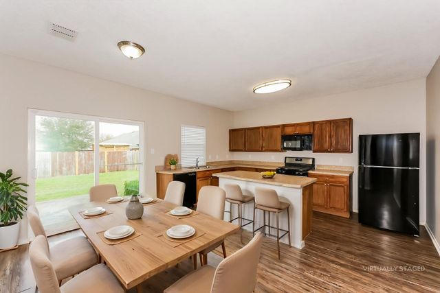 7425 Snow Ridge Drive, Fort Worth, TX 76133