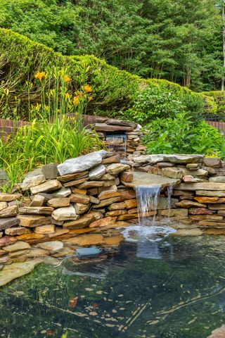 9127 Greystone Valley Drive, Ooltewah, TN 37363