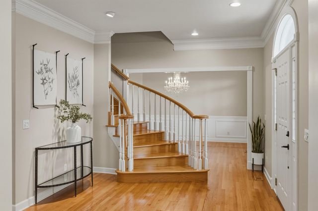 9127 Greystone Valley Drive, Ooltewah, TN 37363