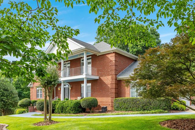 9127 Greystone Valley Drive, Ooltewah, TN 37363