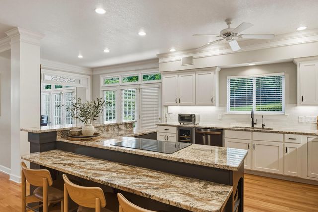 9127 Greystone Valley Drive, Ooltewah, TN 37363