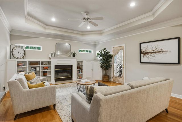 9127 Greystone Valley Drive, Ooltewah, TN 37363