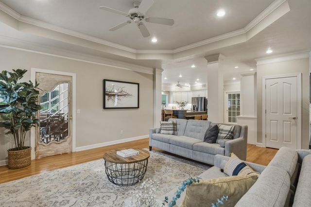 9127 Greystone Valley Drive, Ooltewah, TN 37363