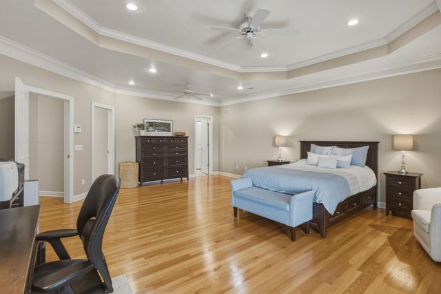 9127 Greystone Valley Drive, Ooltewah, TN 37363