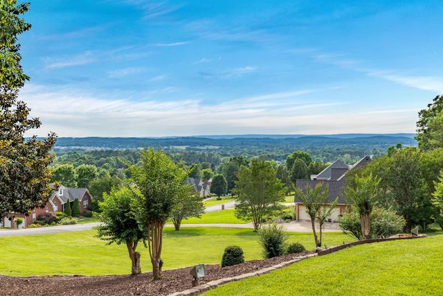 9127 Greystone Valley Drive, Ooltewah, TN 37363