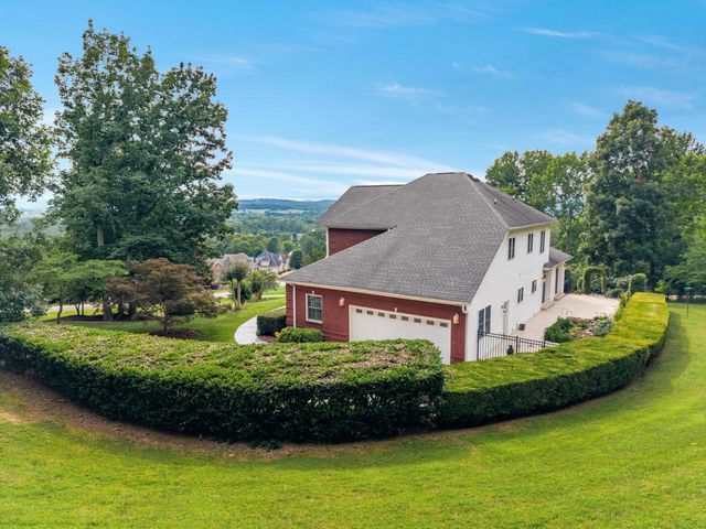 9127 Greystone Valley Drive, Ooltewah, TN 37363