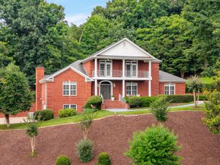 9127 Greystone Valley Drive, Ooltewah, TN 37363