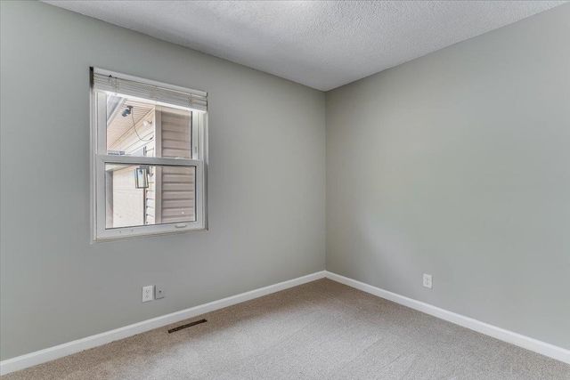 928 S Dalton Drive, Wichita, KS 67207
