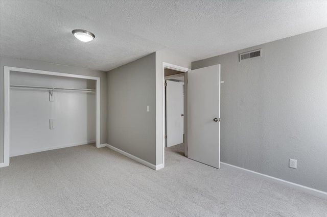 928 S Dalton Drive, Wichita, KS 67207