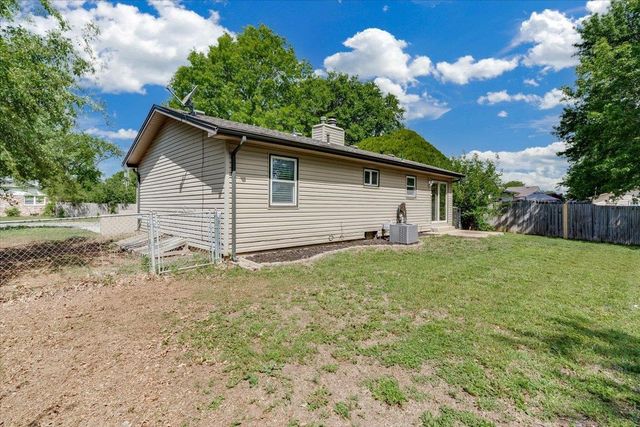 928 S Dalton Drive, Wichita, KS 67207
