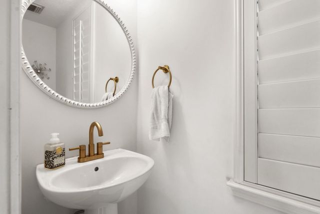 4910 White Manor Drive, Pasadena, TX 77505