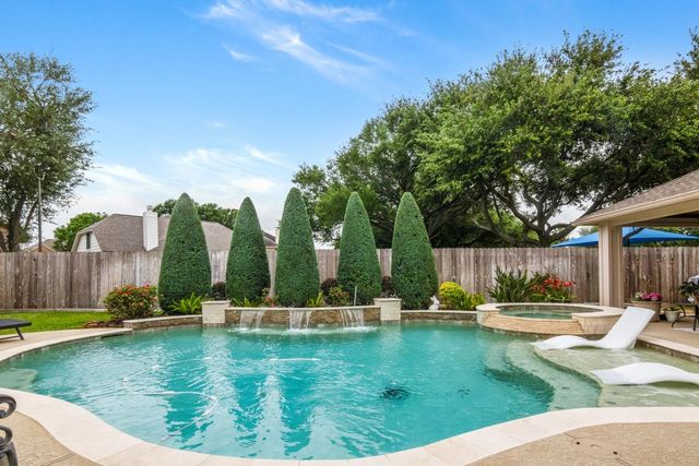 4910 White Manor Drive, Pasadena, TX 77505