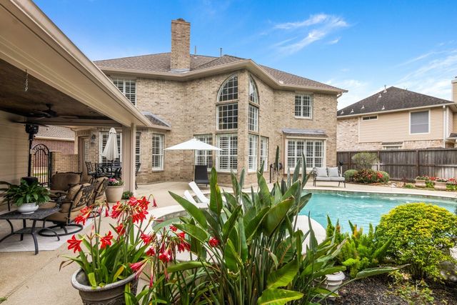 4910 White Manor Drive, Pasadena, TX 77505