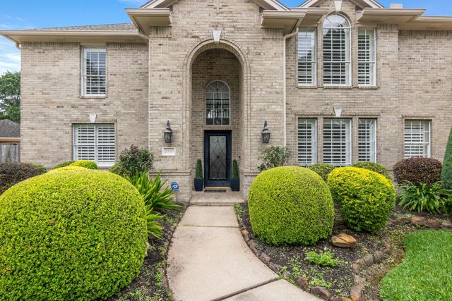 4910 White Manor Drive, Pasadena, TX 77505