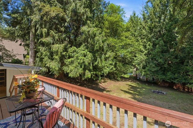 101 E Snow Cap Drive, Belfair, WA 98528