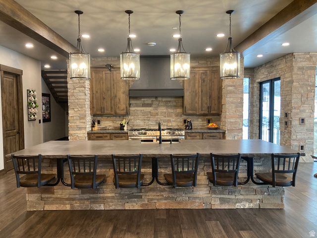 259 S MEADOW DR, Springville, UT 84663