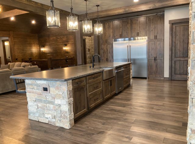 259 S MEADOW DR, Springville, UT 84663