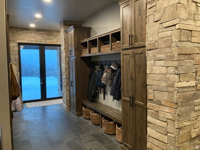 259 S MEADOW DR, Springville, UT 84663