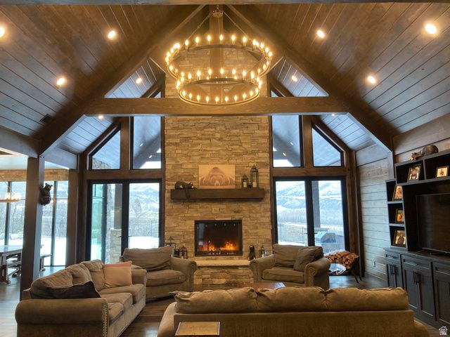259 S MEADOW DR, Springville, UT 84663