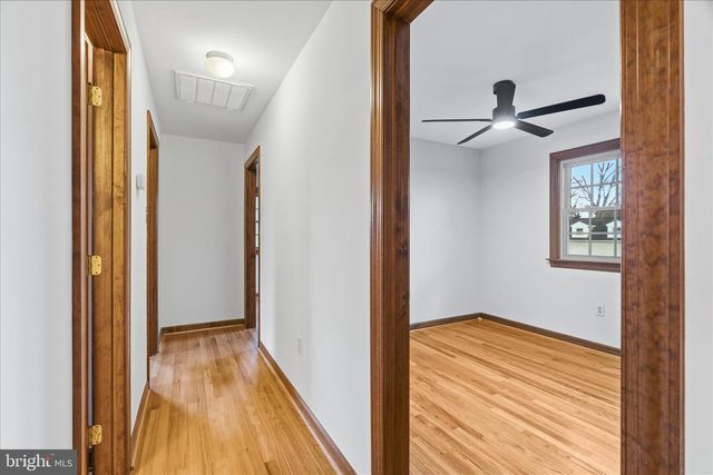 18360 WOODSIDE DR, Hagerstown, MD 21740