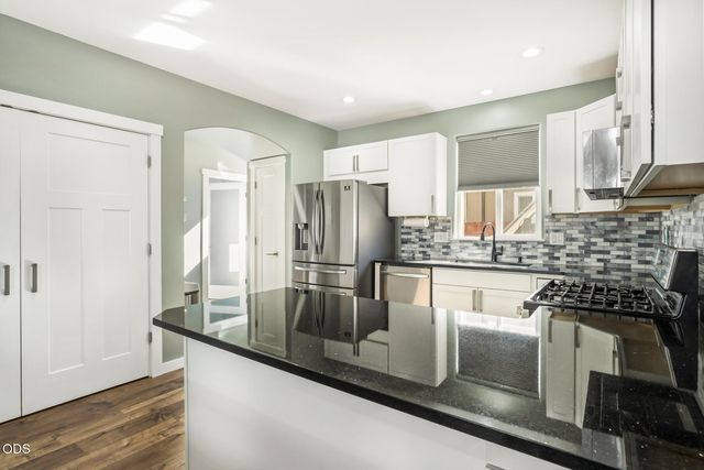 1453 NE 4th Street, Redmond, OR 97756