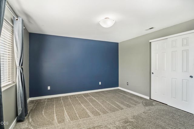 1453 NE 4th Street, Redmond, OR 97756