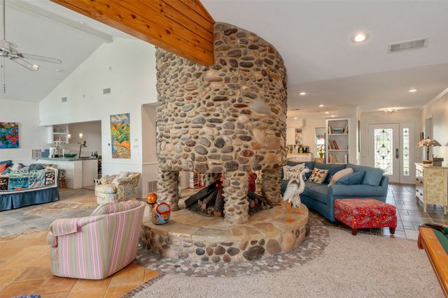 471 Stirrup Ranch Road, Trinidad, TX 75163