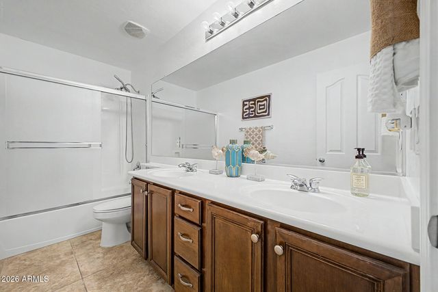 2323 W HUNTER Court, Phoenix, AZ 85085