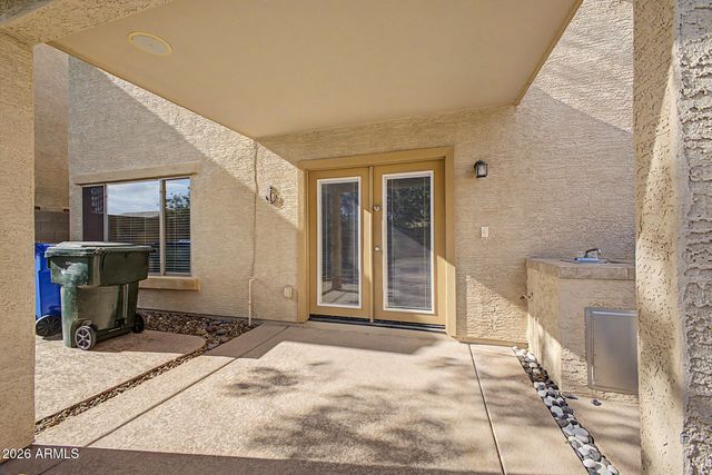 2323 W HUNTER Court, Phoenix, AZ 85085