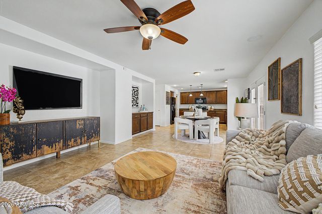 2323 W HUNTER Court, Phoenix, AZ 85085